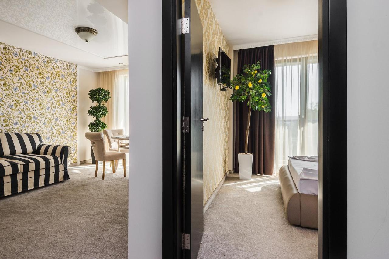 OPU Boutique Hotel Varna Extérieur photo