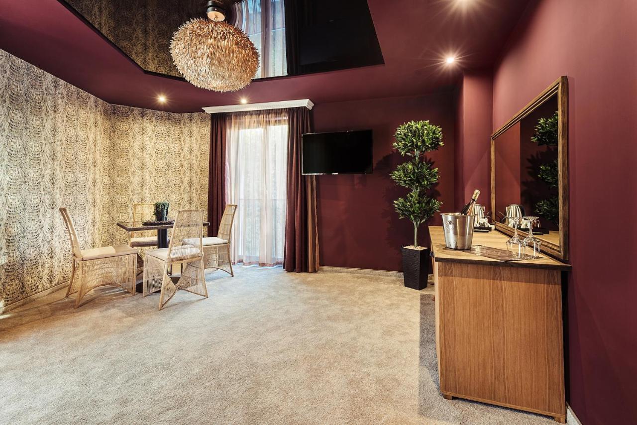 OPU Boutique Hotel Varna Extérieur photo