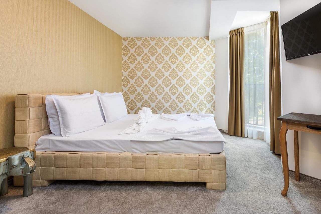 OPU Boutique Hotel Varna Extérieur photo