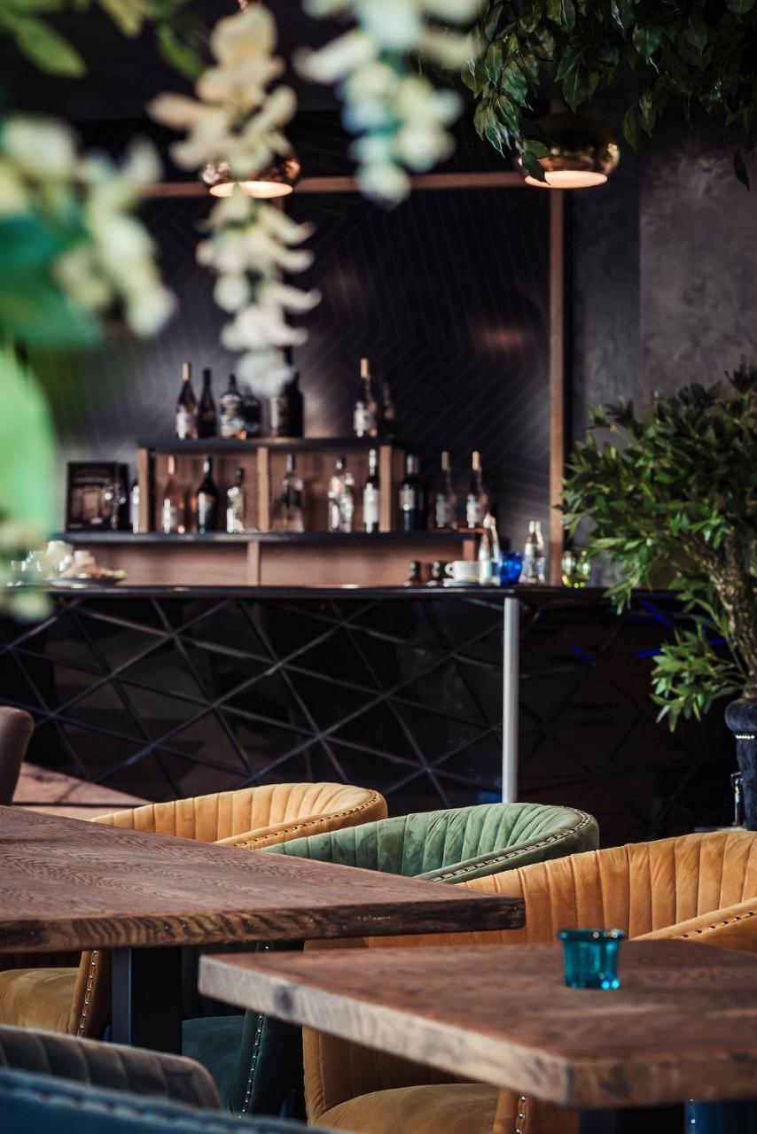OPU Boutique Hotel Varna Extérieur photo