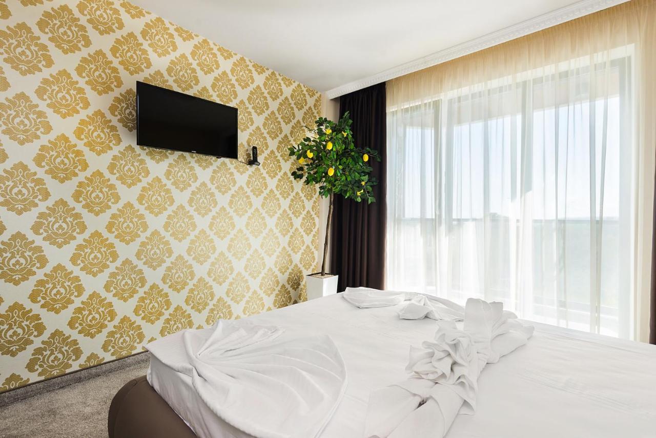 OPU Boutique Hotel Varna Extérieur photo