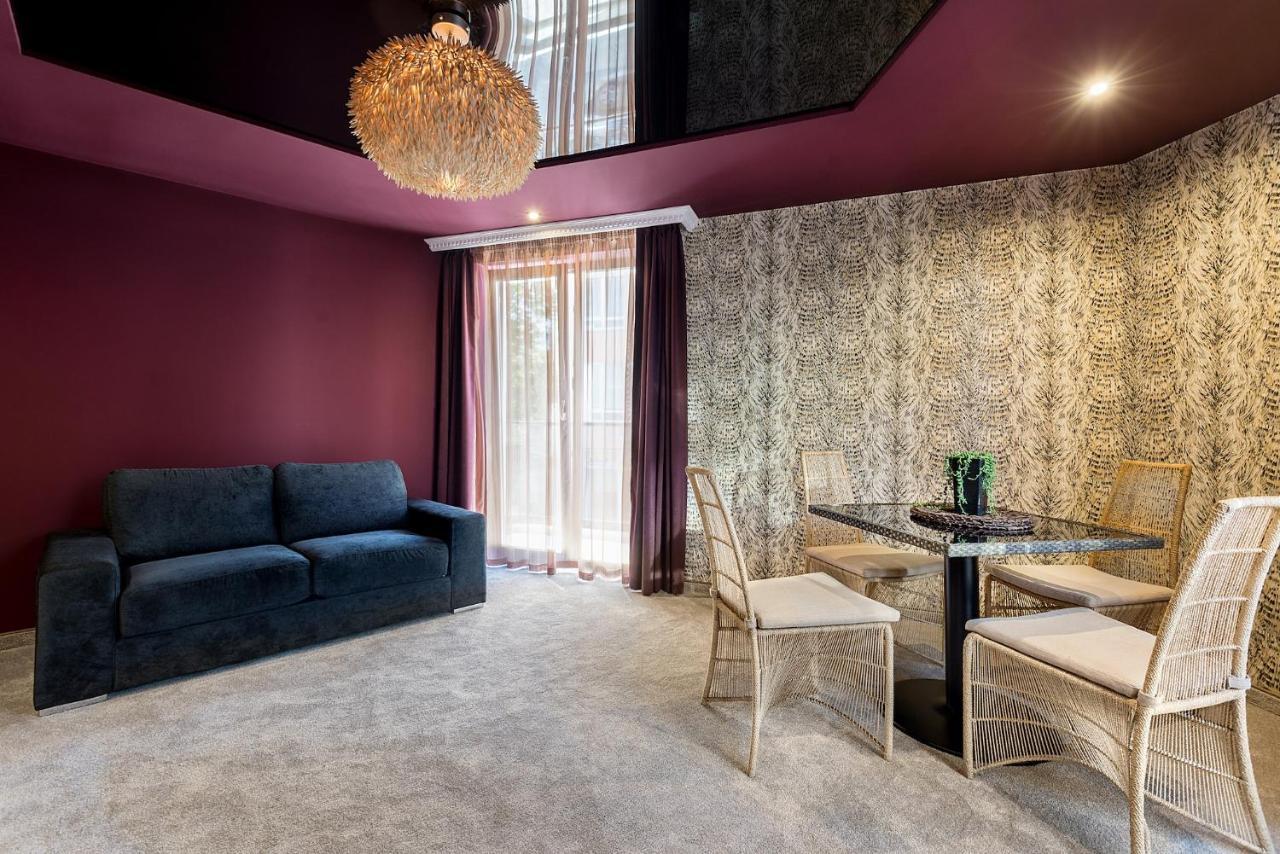 OPU Boutique Hotel Varna Extérieur photo