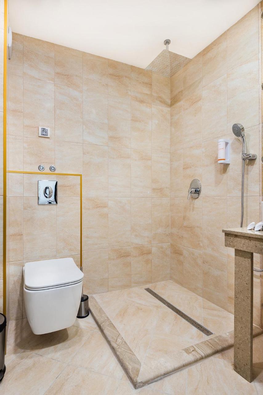 OPU Boutique Hotel Varna Extérieur photo