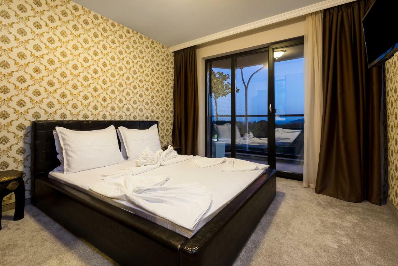OPU Boutique Hotel Varna Extérieur photo