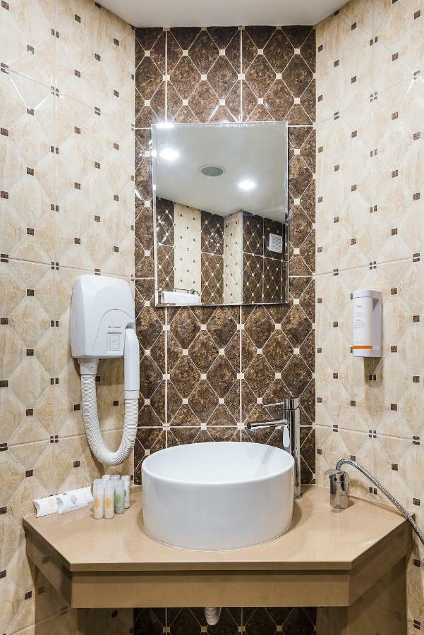 OPU Boutique Hotel Varna Extérieur photo